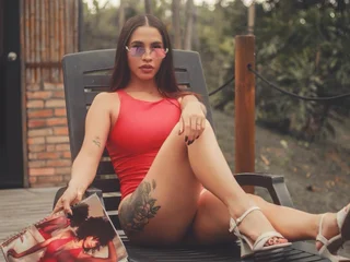 JuliaaVega live cam video preview