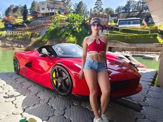 MilaWhitte live cam video preview