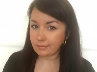 AnyaWTK Curvy webcam from Spain