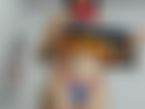 Aurio699 Curvy webcam from Vietnam
