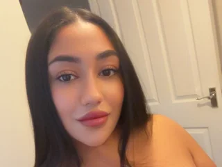 ChocolateSundaexXx webcam livesex profile in brown-eyes cams