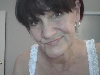 JizzelleJones Anal webcam from United States