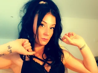 MrsKitten Tiny Tits webcam from United Kingdom