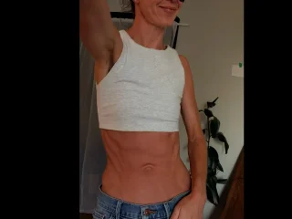 Skinnyscarlett Pussy webcam from Canada
